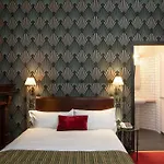 Langlois Hotel