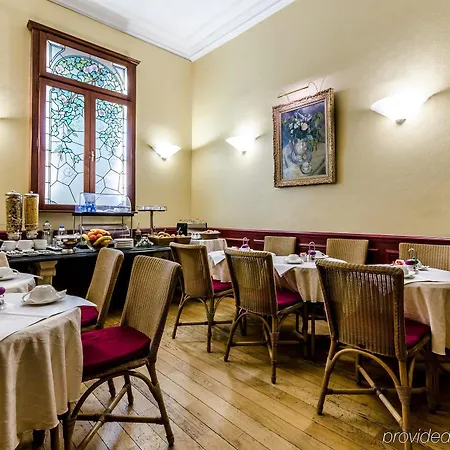 Langlois 3* Paris