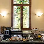 Otel Langlois 3*