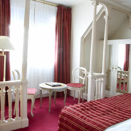 Langlois Szálloda Párizs