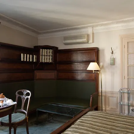 랑글루아 호텔 파리