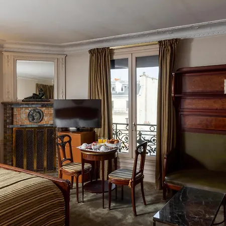 랑글루아 호텔 3*