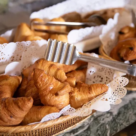 랑글루아 호텔 3*