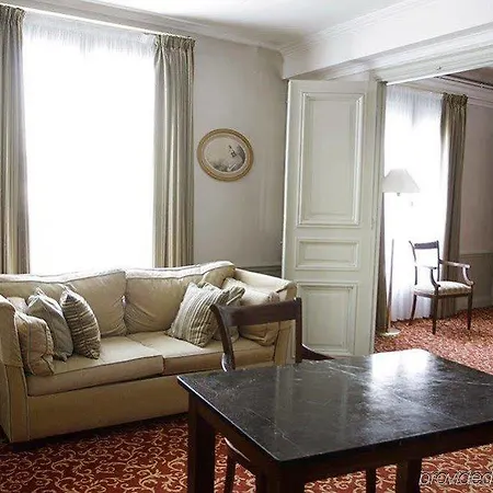 Langlois Szálloda Párizs