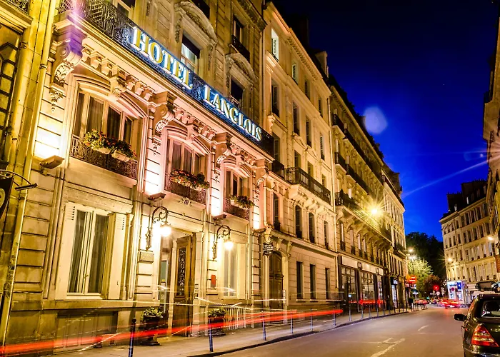 オテル ラングロワ 3*