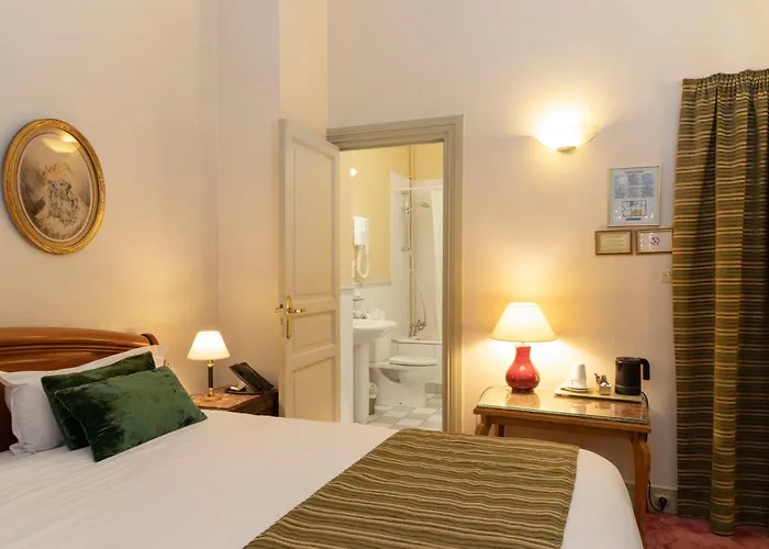 オテル ラングロワ